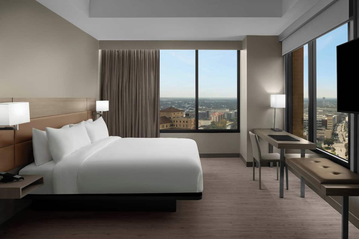 1 bedroom, hypo-allergenic bedding, in-room safe, laptop workspace