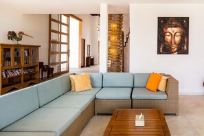 Smart TV, books, video library, stereo