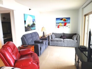TV - Inverness 502 - Beach Front - WiFi (South Padre Island)