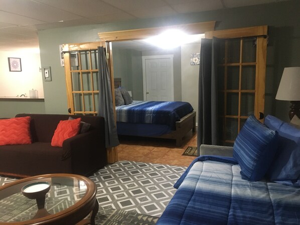 1 bedroom, free WiFi, bed sheets