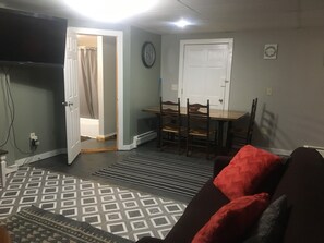 Smart TV, fireplace, DVD player