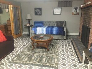 Smart TV, fireplace, DVD player