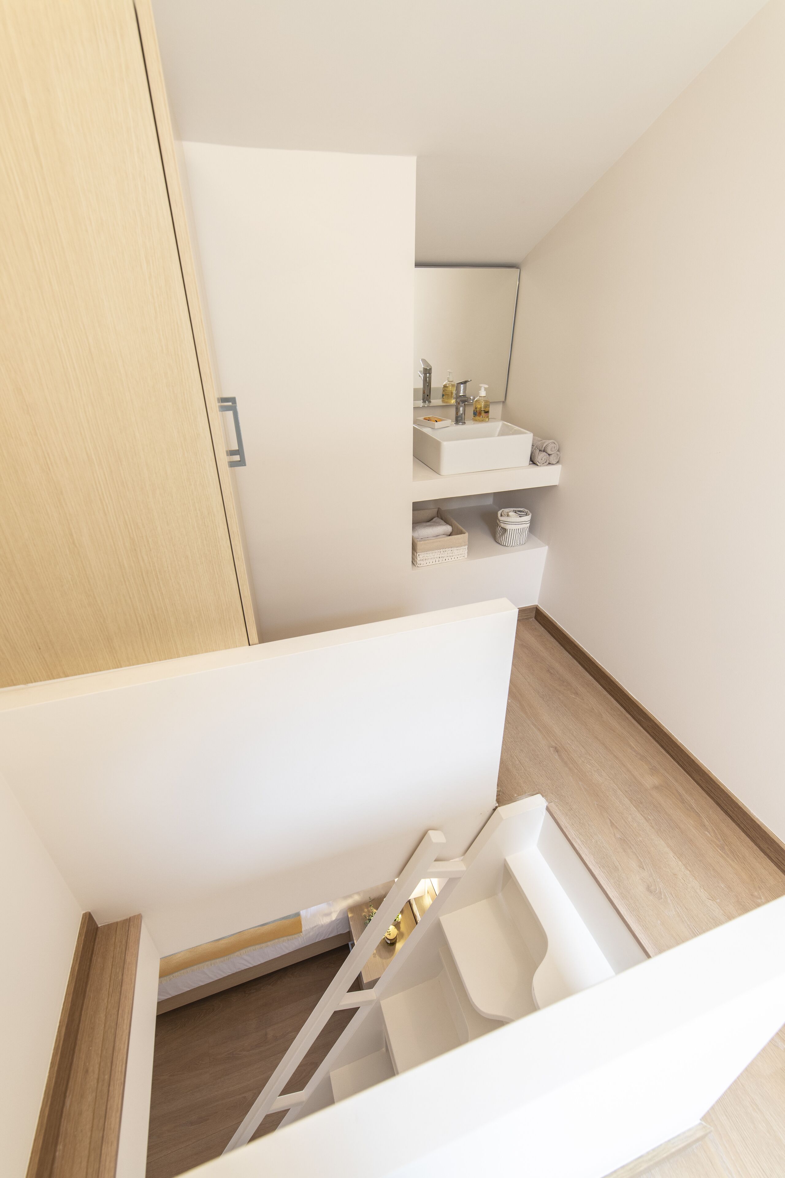 maisonette | 68 bedrooms, hypo-allergenic bedding, desk, laptop workspace