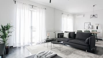 Standard Apartment | Living area