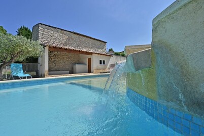 House with swimming pool in Cévennes Gard 6-8 persons animals accepted