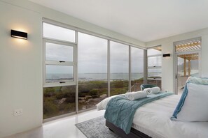 House (5 Bedrooms) | Interior - Blueview on Silversand (Betty's Bay)