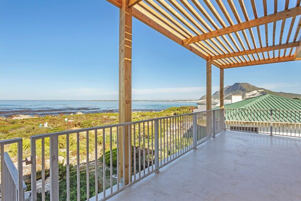Casa (5 Bedrooms) | Vista frontal de la propiedad