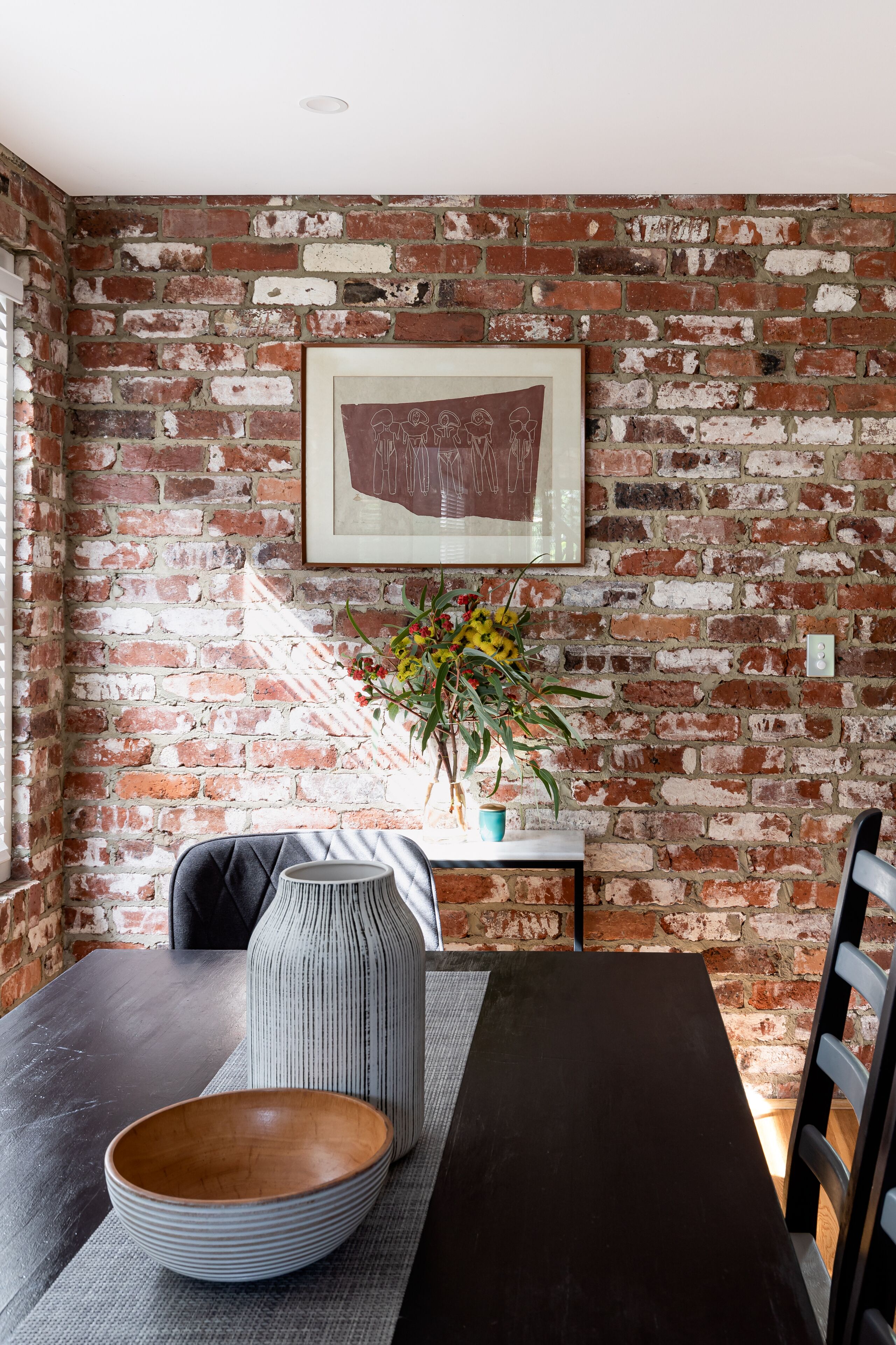 Character Loft House- walk to the beach and cafes — image 23