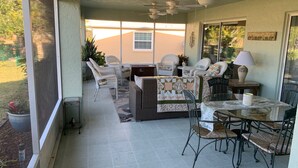 Outdoor dining - Beautiful golf course views, with golf cart access to the villages (Summerfield)