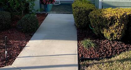 Beautiful golf course views, with golf cart access to the villages