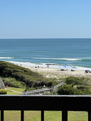 Beach nearby - See the Waves Crashing! 7 Night Min. In Season, 3 Night Min. Off Season (Emerald Isle)