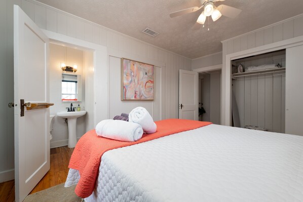 2 bedrooms, memory-foam beds, iron/ironing board, travel cot