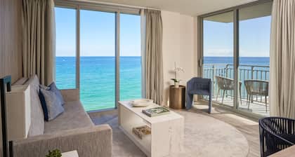 Hillsboro Beach Resort by Kasa