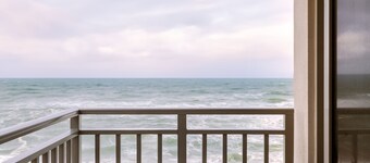 Hillsboro Beach Resort by Kasa