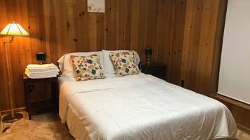 6 habitaciones, escritorio, wifi y ropa de cama