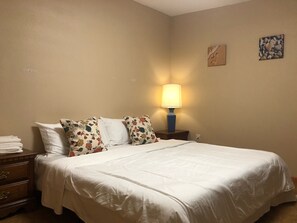 4 slaapkamers, een bureau, wifi, beddengoed