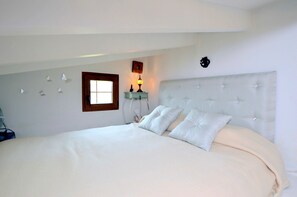 Bügeleisen/Bügelbrett, kostenloses WLAN, Bettwäsche