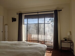 2 chambres, fer et planche Ă repasser, Wi-Fi gratuit, draps fournis