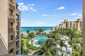 Property grounds - Contemporary Beachfront Residence at The Ritz-Carlton Resort, sleeps 6 (Seven Mile Beach)