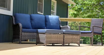 (New Listing) Beautiful mountain home on private road