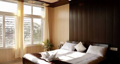 Laxmi Bhawan: 2nd floor Luxury guest suite