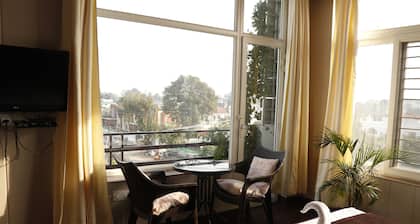 Laxmi Bhawan: 3rd floor Luxury guest suite