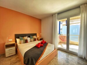 2 bedrooms, iron/ironing board, Internet, bed sheets