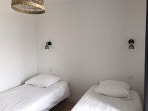 3 makuuhuonetta, silitysrauta/-lauta, vauvan matkasänky, ilmainen Wi-Fi