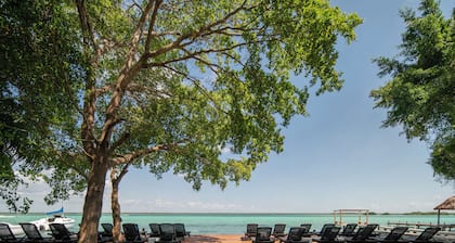 Casa Aakal Lagoon Front