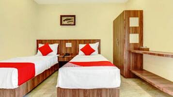 Free WiFi, bed sheets