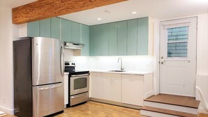 茶具/咖啡用具、冰箱、烤箱、炉灶