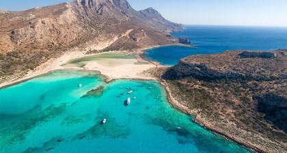 Villa Dimitris - Three Bedroom Villa, Sleeps 6