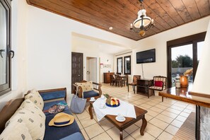 TV, peis og DVD-spiller