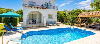 Sun Beach Villa - Two Bedroom Villa, Sleeps 4