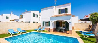 Villa La Luna - Three Bedroom Villa, Sleeps 6
