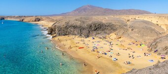 Villa Zoe - Three Bedroom Villa, Sleeps 6