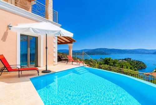 Villa Frosso - Three Bedroom Villa, Sleeps 6