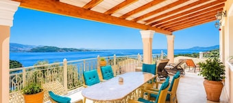 Villa Frosso - Three Bedroom Villa, Sleeps 6