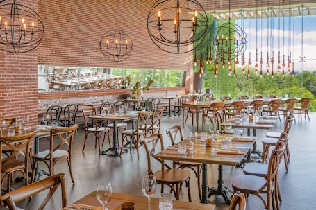 Restaurante. Nickelodeon Hotels & Resorts Riviera Maya - Gourmet by Karisma - All Inclusive