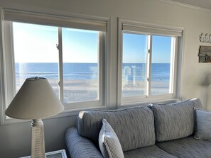 Smart TV, DVD player - RECENTLY RENOVATED Oceanfront Condo Directly On the Beach w/New Balcony (Myrtle Beach)