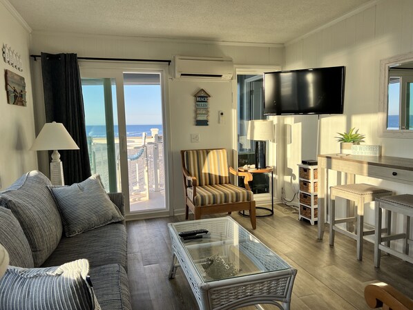 Smart TV, DVD player