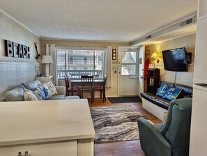 Smart TV - Top Rated Beautiful Updated Ocean Block Condo! (Ocean City)