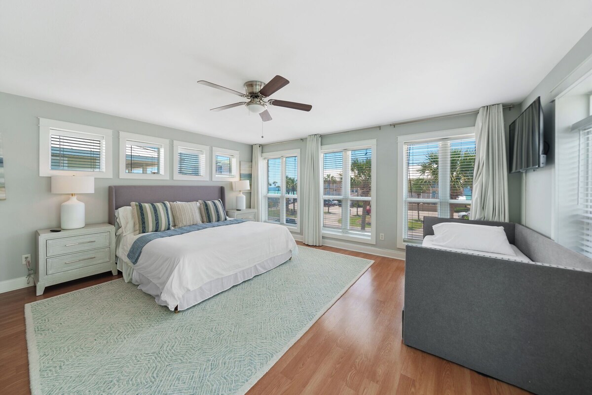 Photo 25 of Across Beach, Pool, Pool Table,Ping Pong, Golf Cart Rental, Amazing Yard, 7 BR