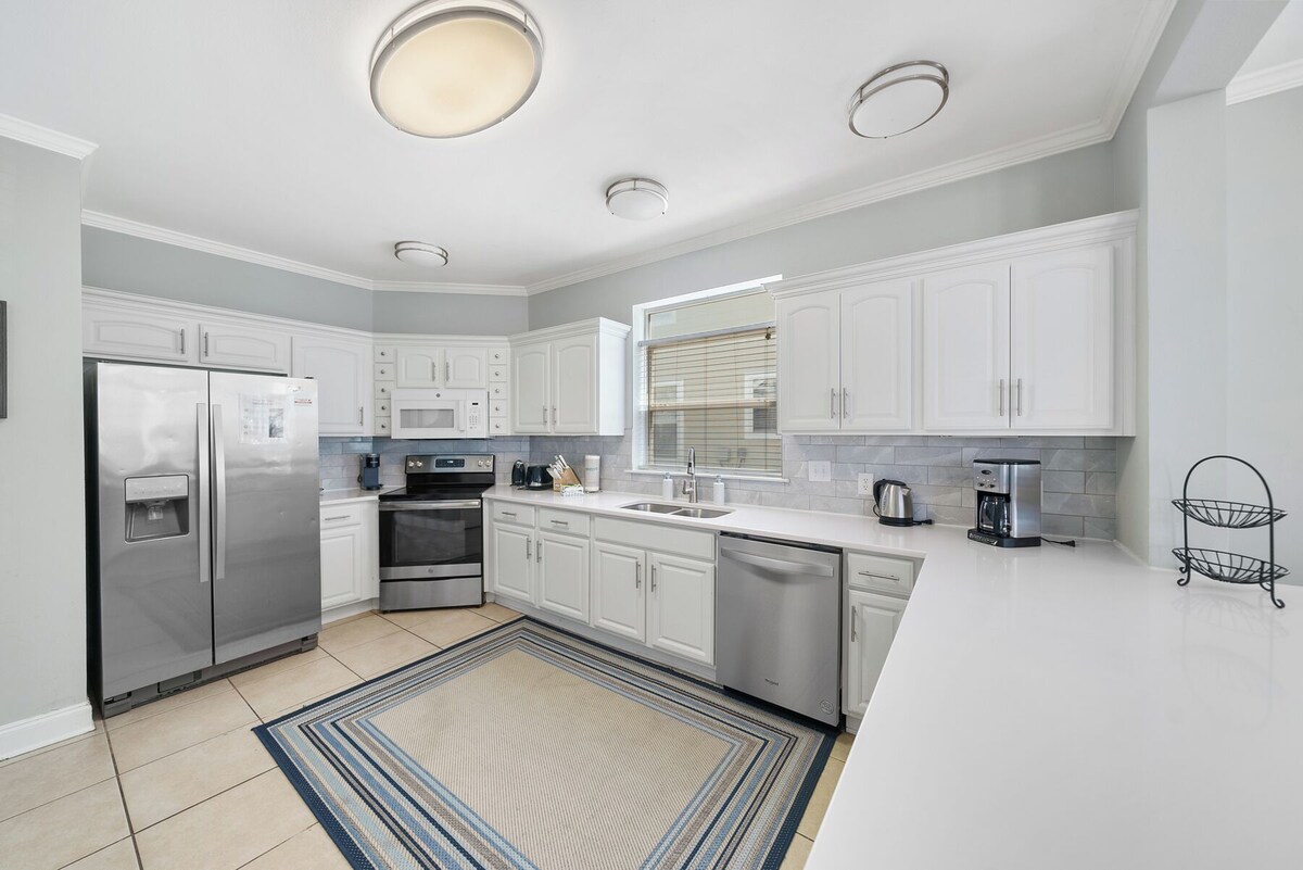 Photo 11 of Across Beach, Pool, Pool Table,Ping Pong, Golf Cart Rental, Amazing Yard, 7 BR