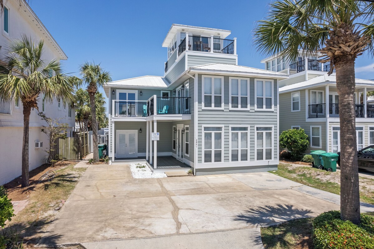 Photo 2 of Across Beach, Pool, Pool Table,Ping Pong, Golf Cart Rental, Amazing Yard, 7 BR
