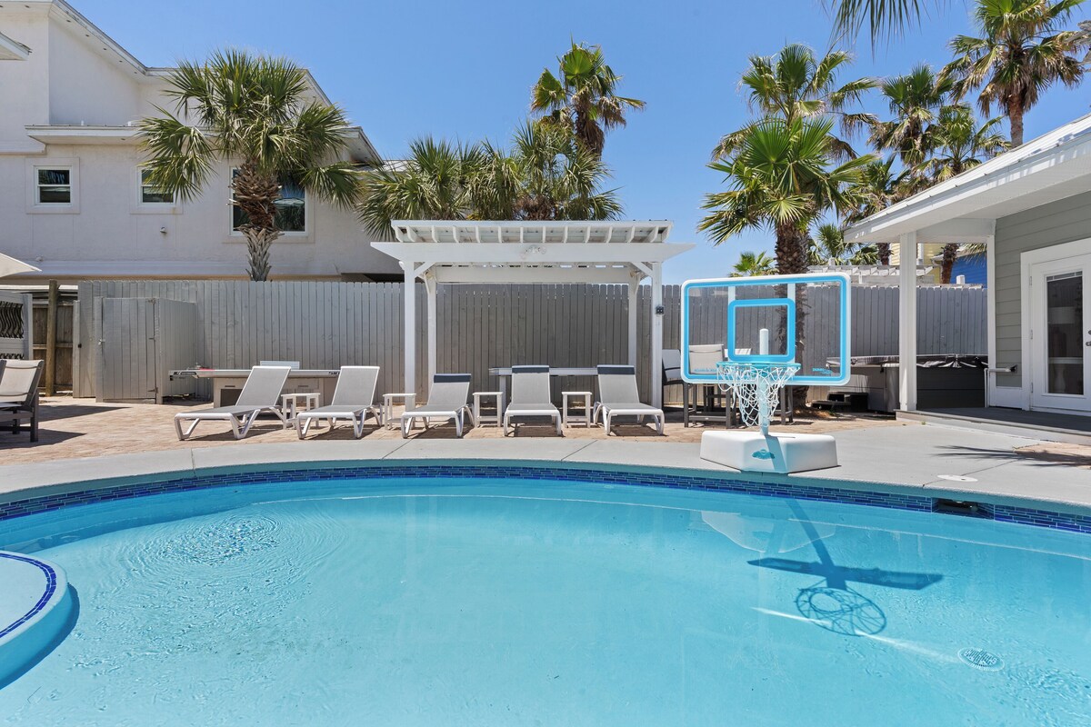 Photo 7 of Across Beach, Pool, Pool Table,Ping Pong, Golf Cart Rental, Amazing Yard, 7 BR