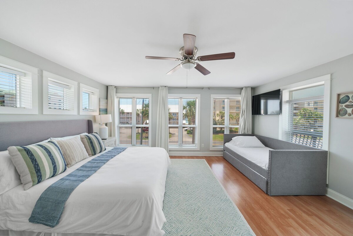 Photo 26 of Across Beach, Pool, Pool Table,Ping Pong, Golf Cart Rental, Amazing Yard, 7 BR