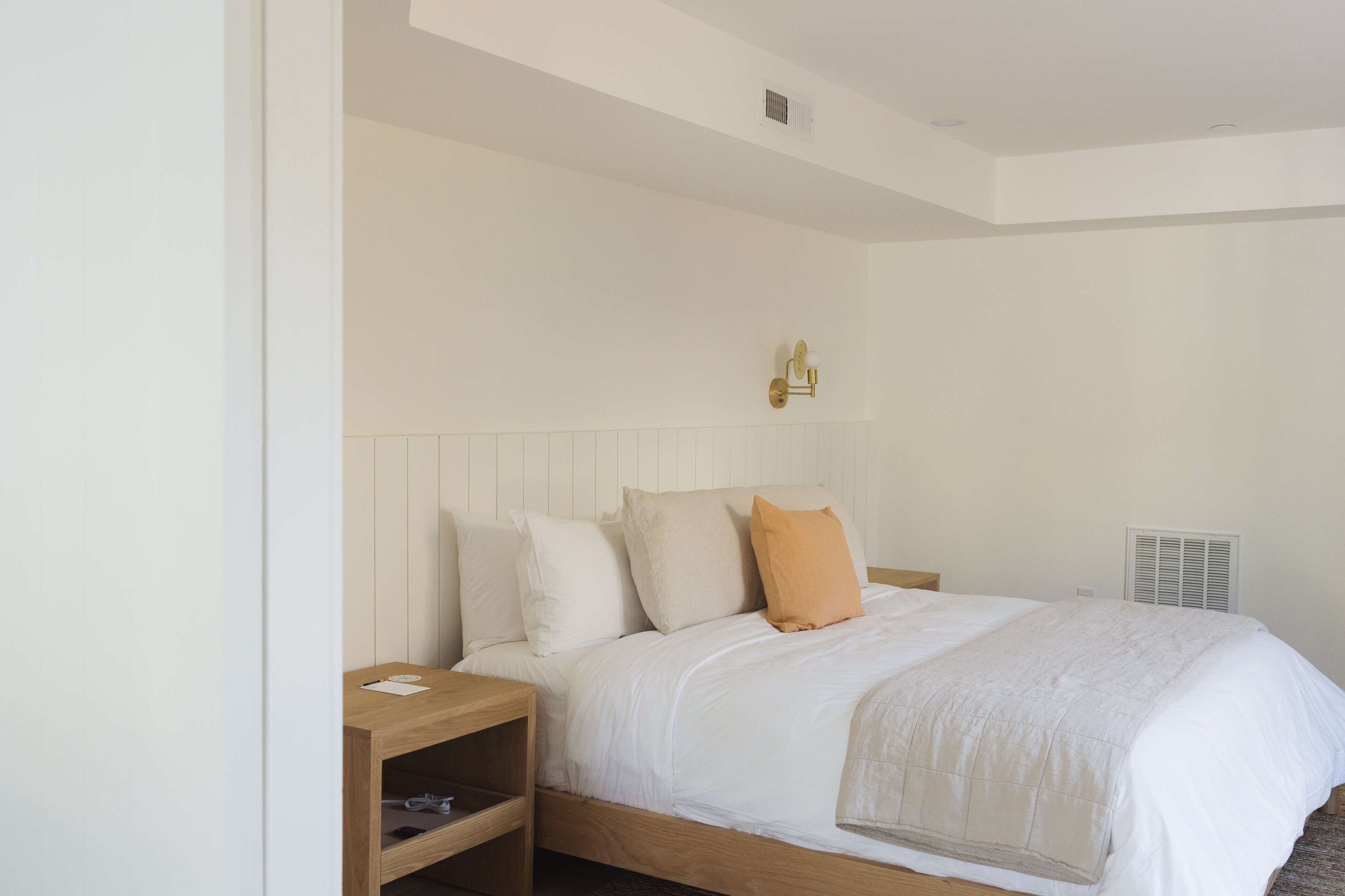 premium studio suite | frette italian sheets, premium bedding, iron/ironing board, free wifi