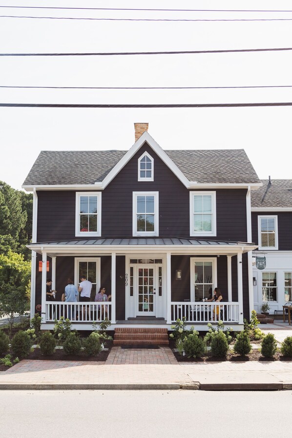 Fachada de la propiedad