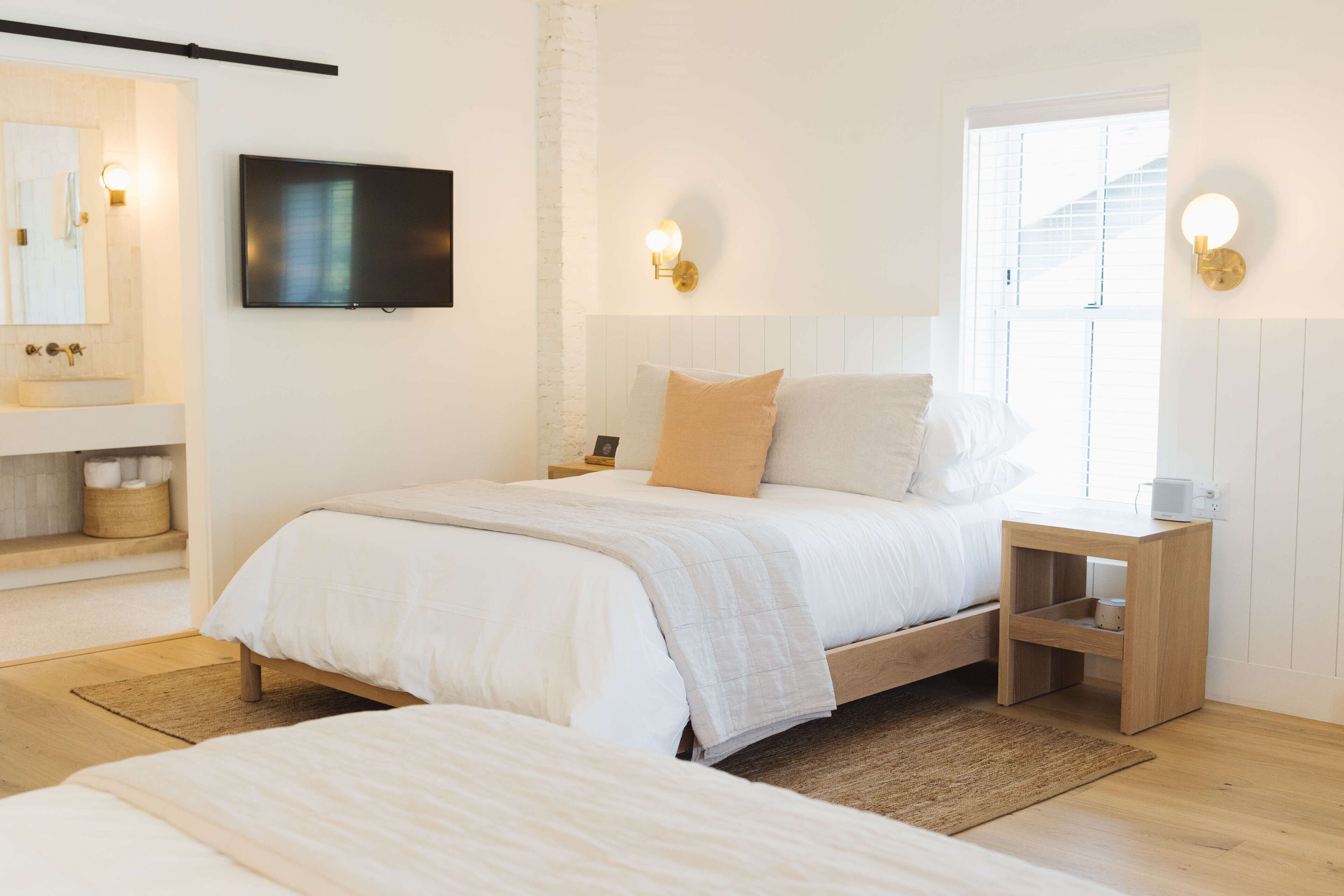 comfort double room | frette italian sheets, premium bedding, iron/ironing board, free wifi